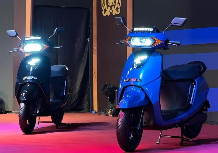 Kinetic DX Electric Scooter 