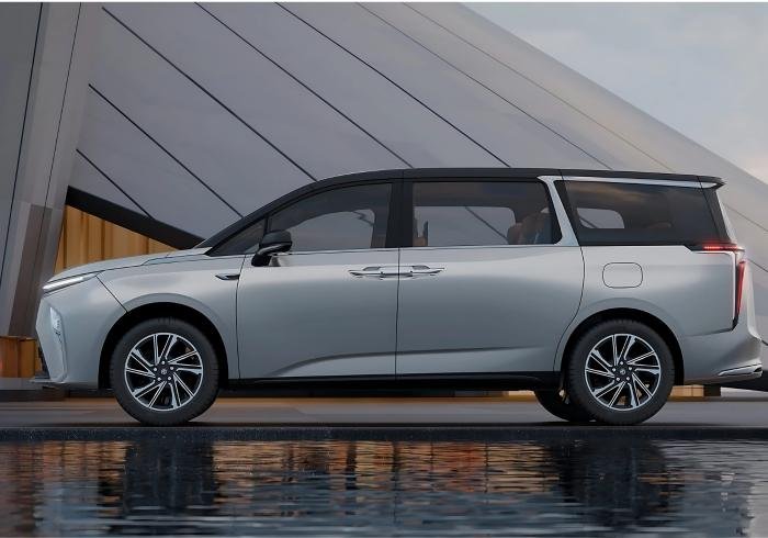 MG M9 Electric MPV