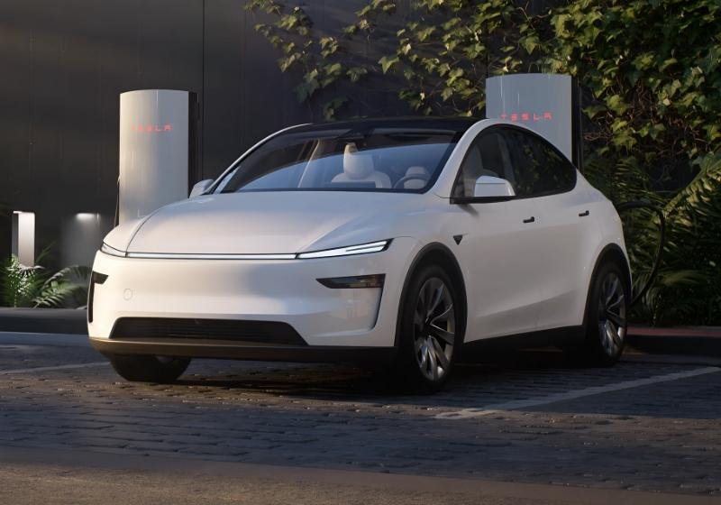 Tesla’s New Aerocity Showroom